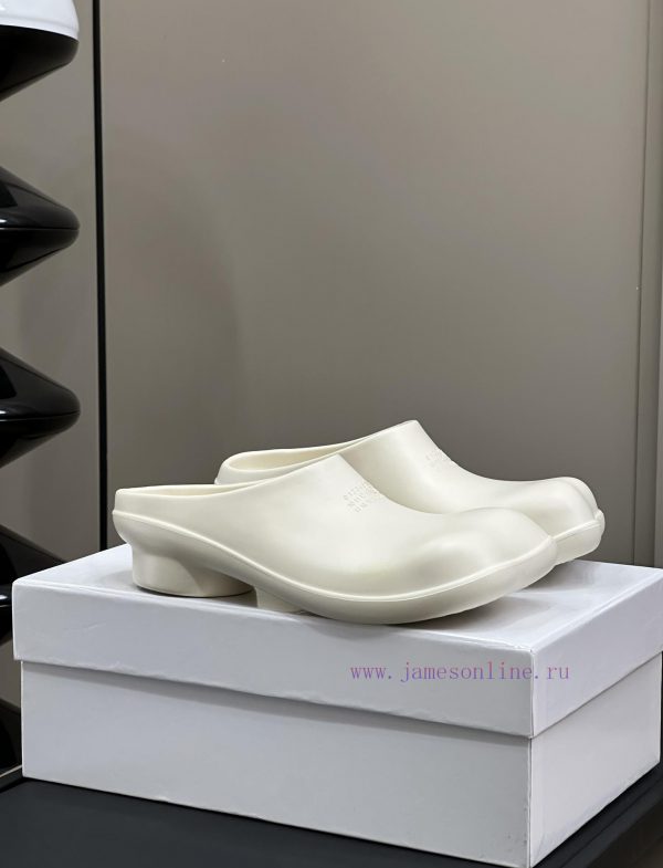 παντοφλεσ με γουνια | Maisonmargiela Ss24 NewMM6 Magila Rubber SlippersThe Perfect Fusion Of Minimalism And Individua a8owhavw | πεδιλα για κοριτσια με φωτακια