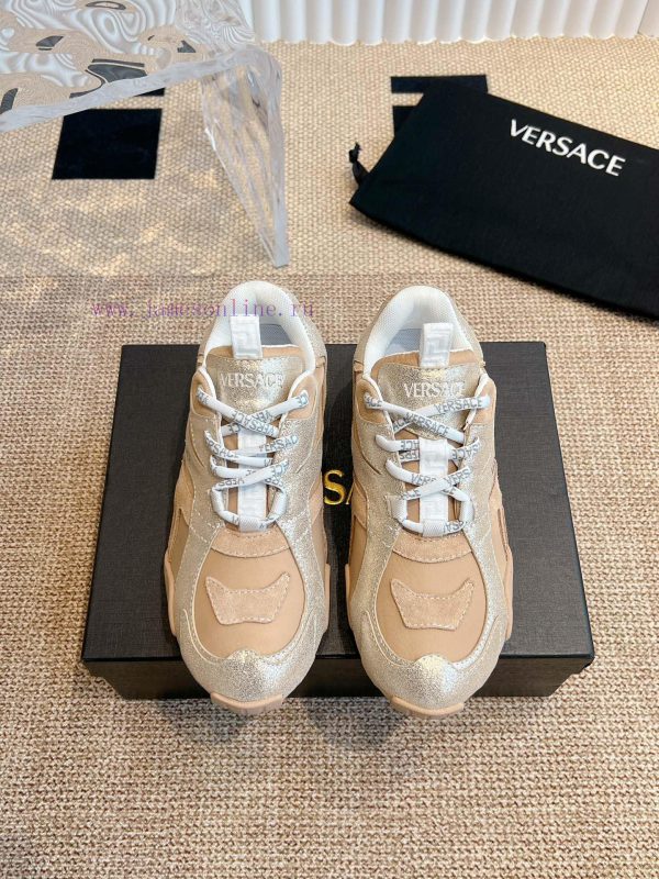 anatoμικες παντοφλες σκρουτζ | Versace 25ss Spring/Summer New Couple Style German Training ShoesThe Celebrity Style Is Very Li x5wocj8k | γυναικειεσ μποτεσ σκρουτζ