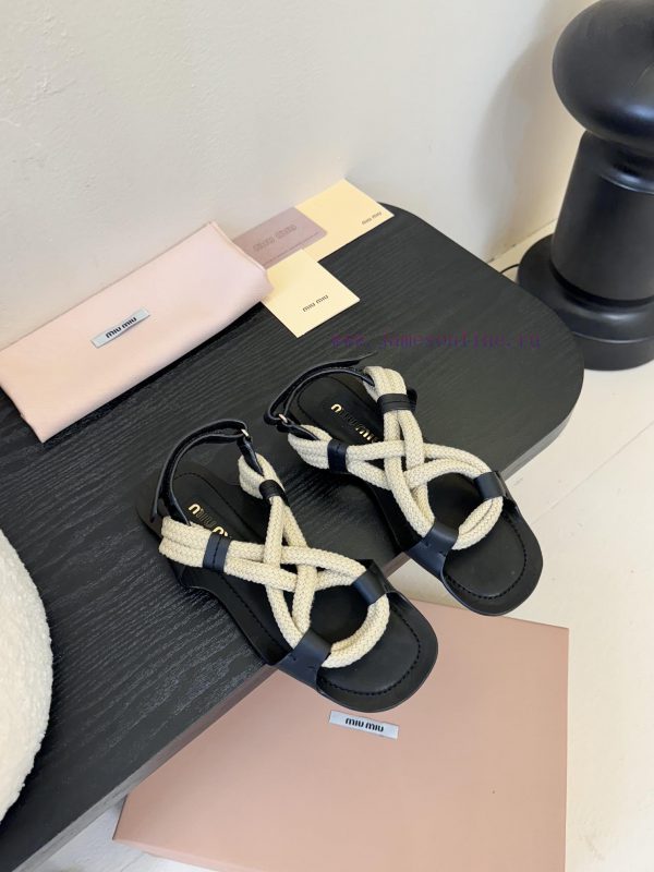 παντοφλεσ ραγκαζα | Miu Miu 2025 Fashion Week Runway Hemp Rope Woven Sandals And Flip Flops Are Popular On Major Pu g71k3bfy | veram μποτακια