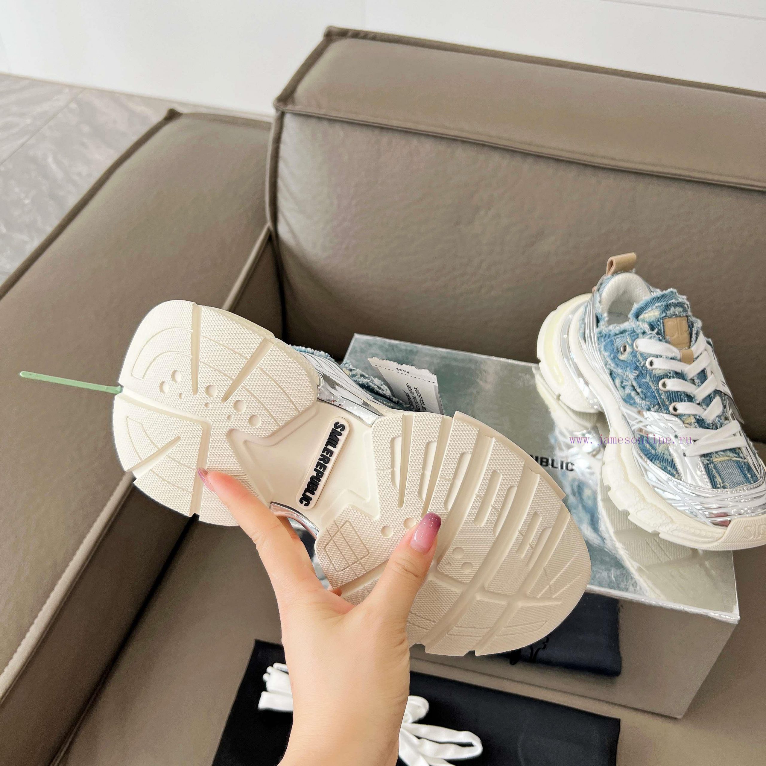 πεδιλακια παιδικα nike | Top TierSmilereprepublic Has Released A New Pair Of Dad Shoes Featuring Popular Fashion Blogger eydff90v | 4 ανδρικα μποτακια - Image 6