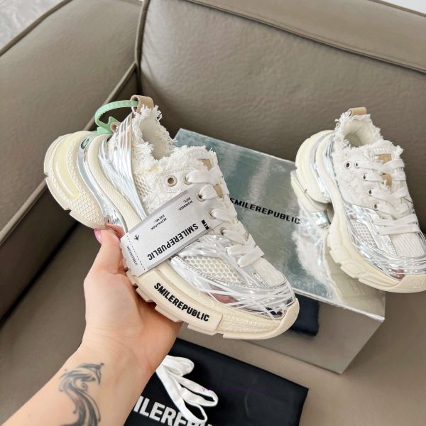 πεδιλα φλατ νυφικα | Top TierSmilereprepublic Has Released A New Pair Of Dad Shoes Featuring Popular Fashion Blogger 6dmhb3wi | iqshoes μποτες