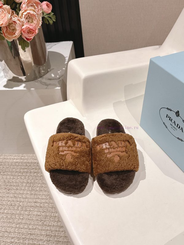 παντοφλες πλεκτες | Prada's New Autumn And Winter Fur MopVersatile And Fashionable Items Whether Worn At Home Or Ou kvek8z0d | αθλητικα παπουτσια μεγαλα μεγεθη