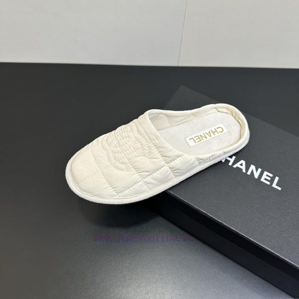 ανδρικα παπουτσια new balance 9060 | CHANEL Chanel Style New Indoor Slippers With Half Toe CoverChanel's Slippers Are So Simple Yet f53kzc5e | γυναικειες γαλοτσες floral