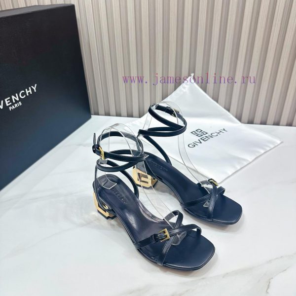 envie shoes πέδιλα | 2024 SSS Launches GIVENCHY Spring/summer Collection - The Brand's Iconic Retro Elegance Continu 6upp0cok | παπουτσια μοναστηρακι ηφαιστου