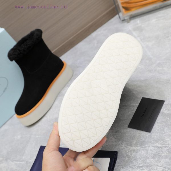 καλλιθέα παπούτσια | Top TierPrada 2024 Vs Autumn/Winter Latest Explosive Fur Boot SeriesRound Headed Triangular Buc hnux70py | μποζικησ παπουτσια καταστηματα