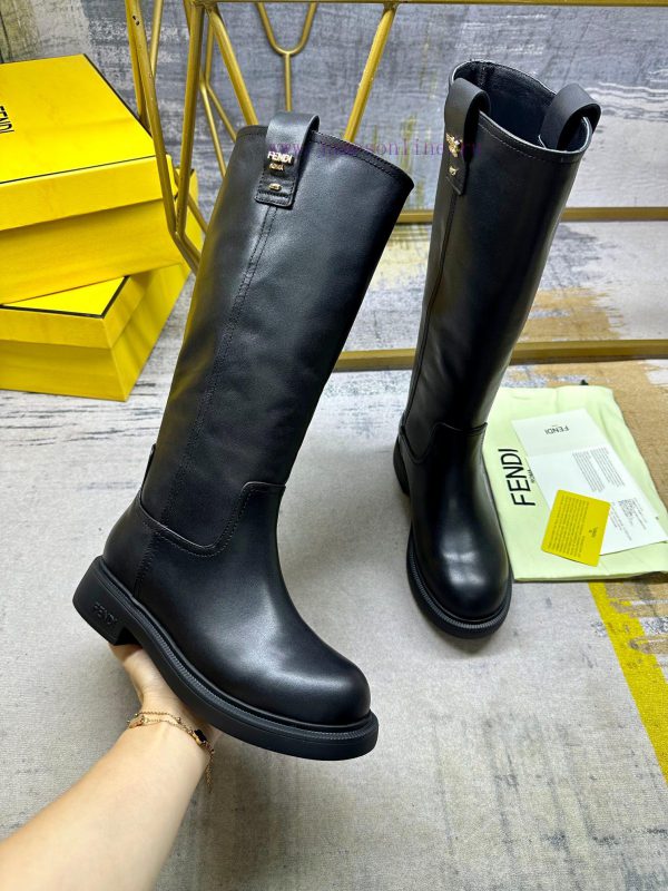 πεδιλα τετραγωνο τακουνι | FENDI's Latest Popular Knight High Top Boots Made Of Black Cowhide Fabric With Metal Buckle Det 8d7qzmkm | μεταχειρισμενα πεδιλα καταδυσης