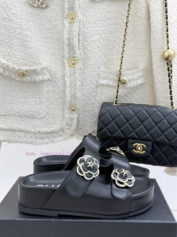 παντοφλες με γουνα μποτα | Chanel | Chanel 25C Spring/Summer New ProductsThick Soled Camellia Series SlippersThis Season's 3clgyrap | κονιαρησ καλαματα παπουτσια