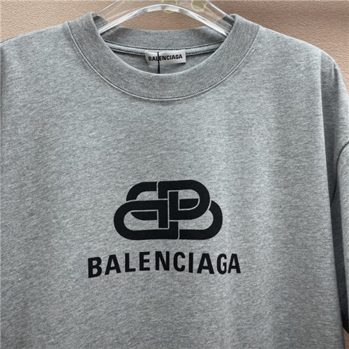 balenciaga t shirt womens - Image 4