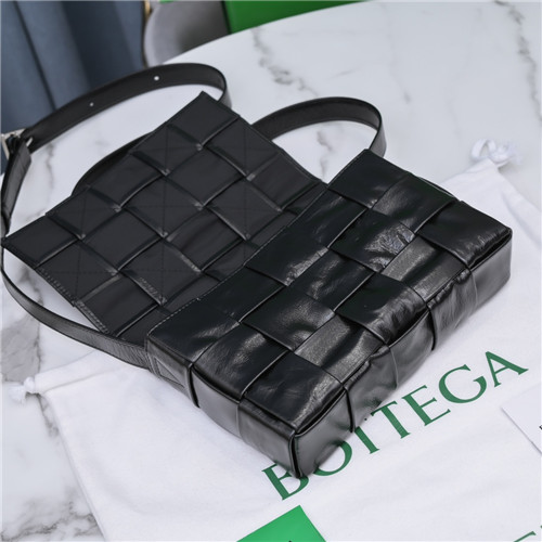 bottega veneta bv cassette bag - Image 5