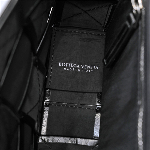 bottega veneta bv cassette bag - Image 7