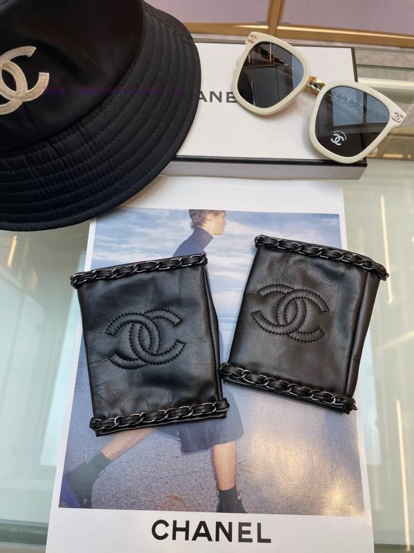 ‼ Chanel Europe's new top women's high-end half finger gloves are 100% made of imported sheuwa0izm8