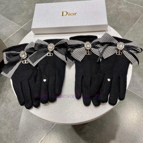 2023 Dior New Product Big Butterfly Wool Gloves ? Fashionable gloves, a must-have for keeping3v0hkk1