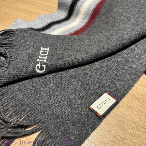 Gucci, high-end wool knitted scarf! This men's design is formal, casual, and very classical.fswdmzqd - Image 5