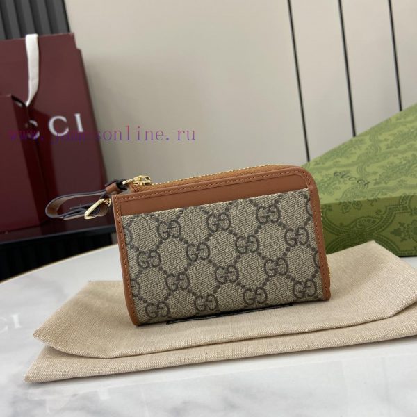 Gucci New GG Emblem series decorative bag with card clipThe GG Emblem series reinterprets cl m6ufm3r1