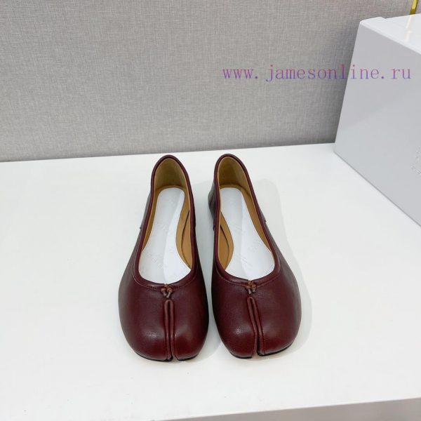 Upgraded version, MaisonMargiela Martin Margiela, a classic split toe single shoe Half a travhbbn4bd
