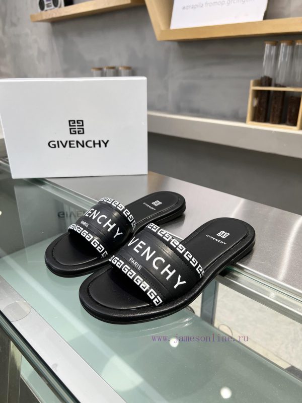 p. GIVENCHY/Givenchy open toed sandals for spring/summer 2024, with brand logo and original w9btm5ao