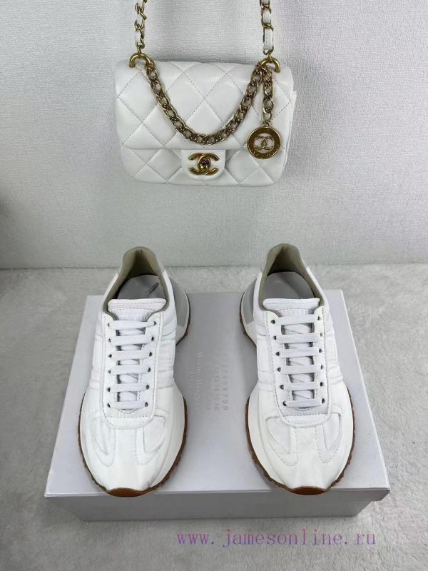 Maison Margiela mm6 Put it on, take the steps of your life, accompany it, and embark on a di3yzz3ypw
