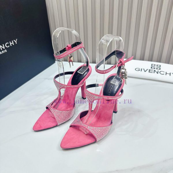 2024 SSS launches GIVENCHY spring/summer collection - the brand's iconic retro elegance conth3haava8 - Image 3