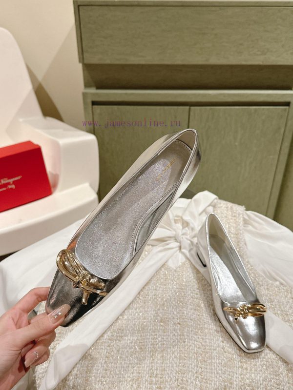 | ²⁰²4 ??  ??Ferragam"Ferragamo Spring/Summer Collection's new product features a square 1nomsxtl - Image 4