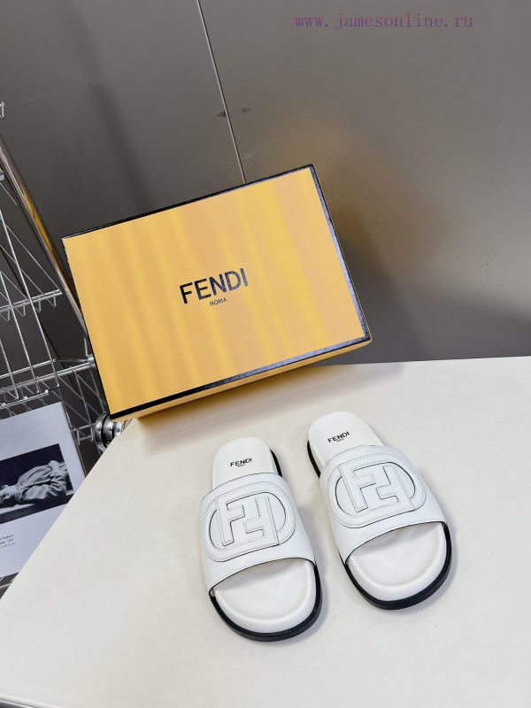 Top of the line original FENDI flat slippers, with brown original cowhide on the upper and Fpl0fws46
