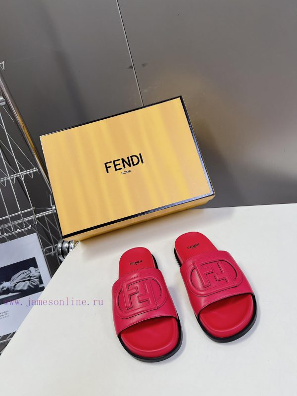 Top of the line original FENDI flat slippers, with brown original cowhide on the upper and Fhagmmcyx