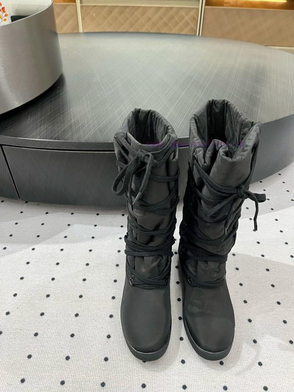 ?????????? New styleFabric Down ClothInner fabricRubber soleElegant style creates a differen76n9pfdm