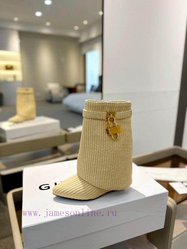 Price "Authentic customizationGIVENCHY0/????? New high-heeled short boots, the latest in theqsl49kvz