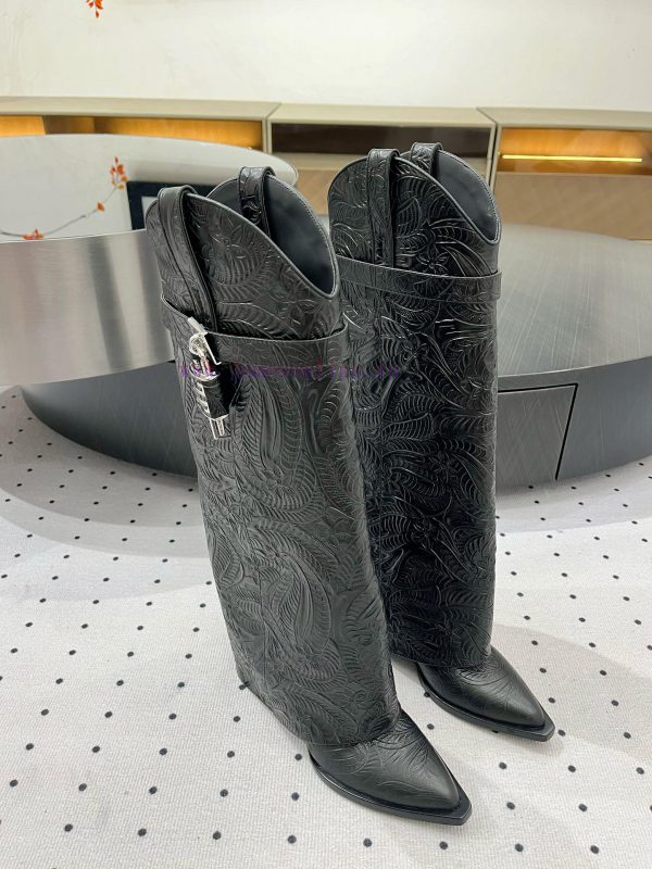 New autumn and winter products from ????????????, popular throughout the fashion industrydrf1zpmo