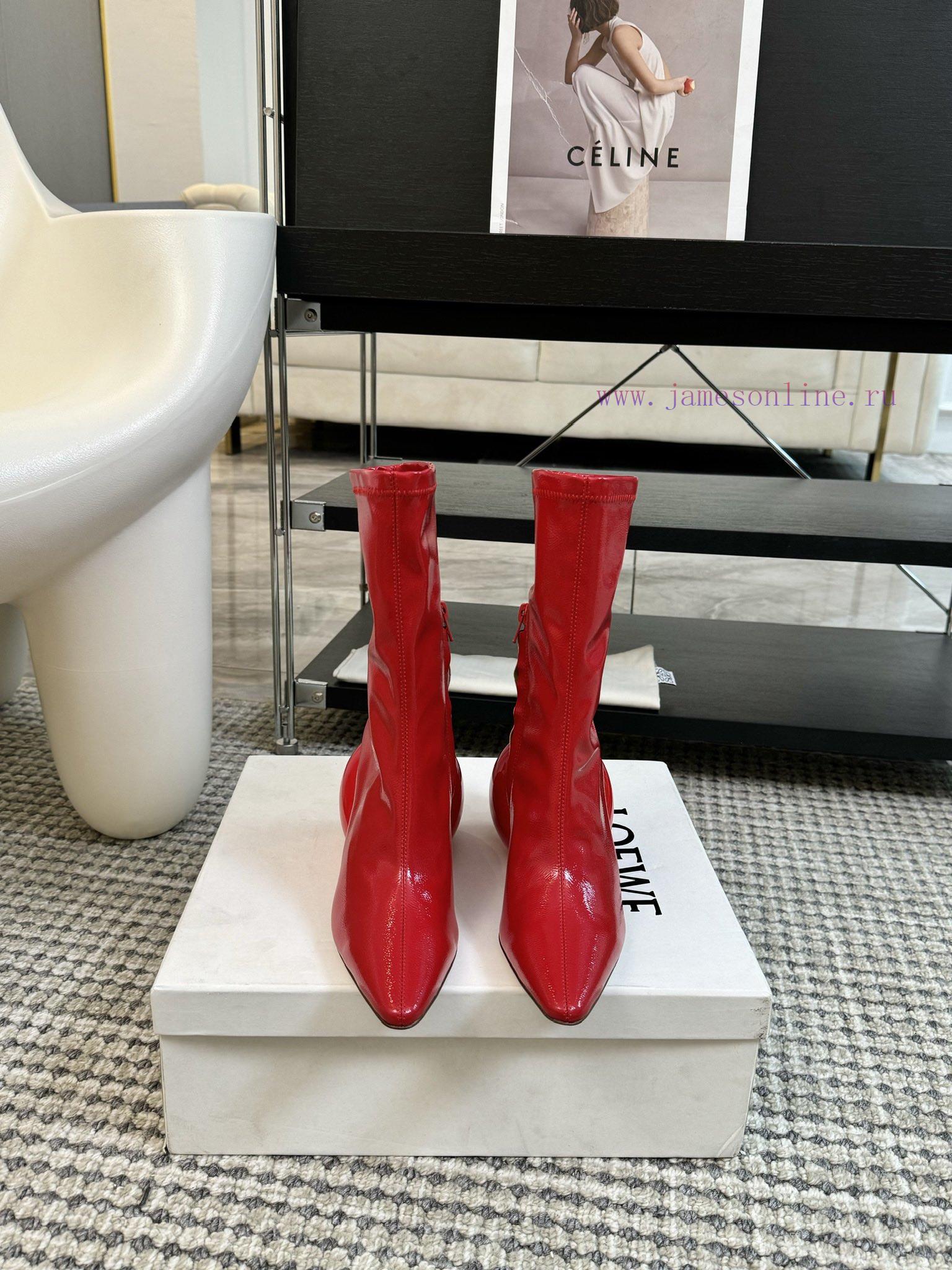 vanity μποτακια | Loewe 2024 New Autumn/Winter Fashion Show Balloon And Short Boots ️ Artwork Worn On The Feet Wi 4lvtpyxf | γαλότσες site e-jumbo.gr - Image 2